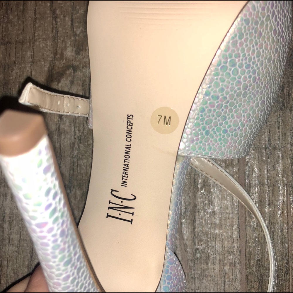 Inc Heels - Picture 4 of 4